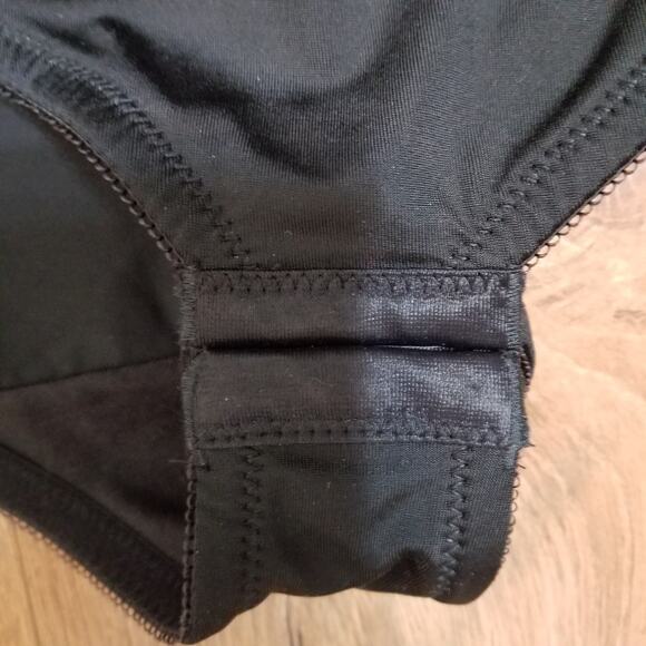 Maidenform Black Lace Embellished Bodysuit Style 1456 Size 36DD - NWT's - Picture 6 of 12